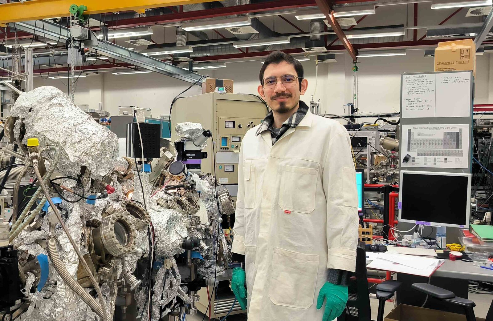 Mostafa Mohammadi in the research lab